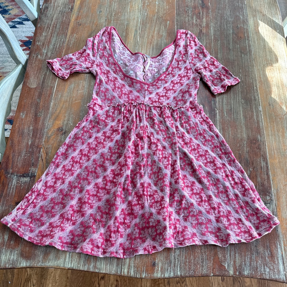Free People Dresses & Skirts - Free People Rose Damask Jacquard Babydoll Mini Dress size Small Gray Pink